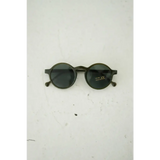Adorable round sunglasses with a matte frame, perfect for summer fun and style