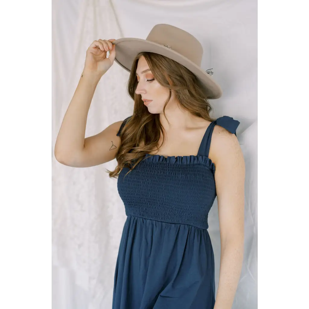 Navy Blue Day Dress with Ruched Bodice and Ruffled Sleeves for Casual Style