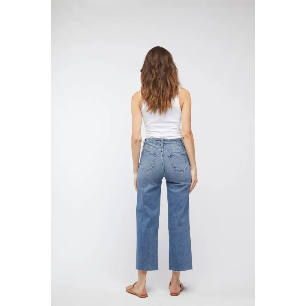 Relaxed fit high rise Aberdeen Ankle Crop Jean in vintage worn blue denim