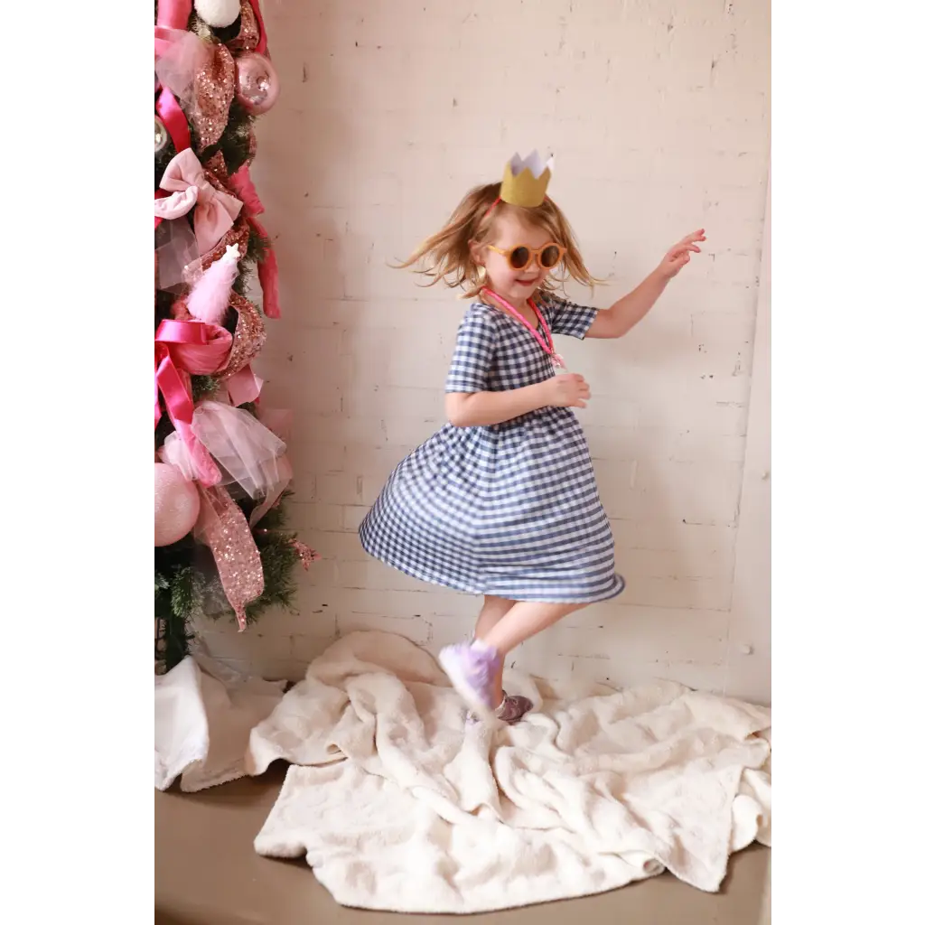 Gingham bamboo twirl dress in blue white checkered with crown headband