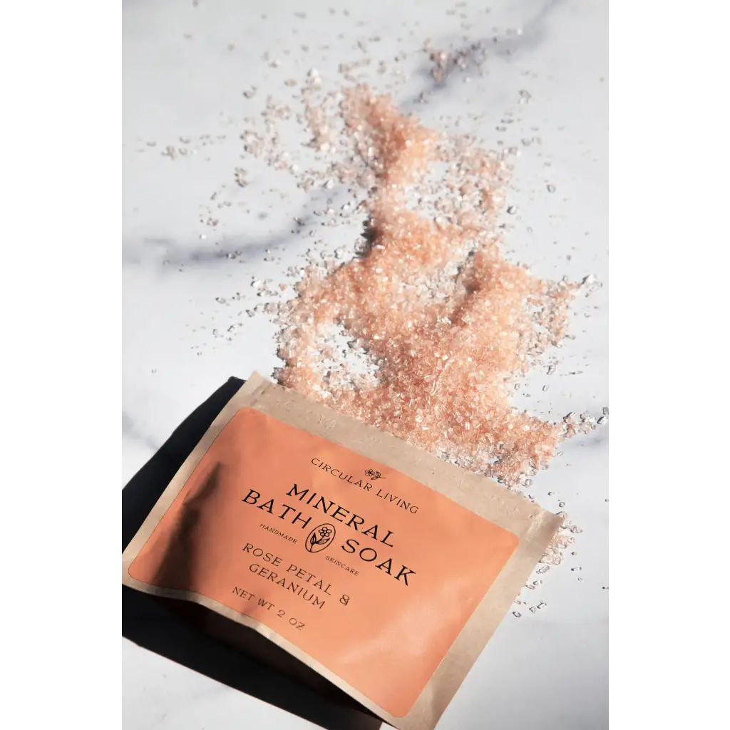 Peach mineral bath soak sachet with rose petal and geranium scent, 8 oz
