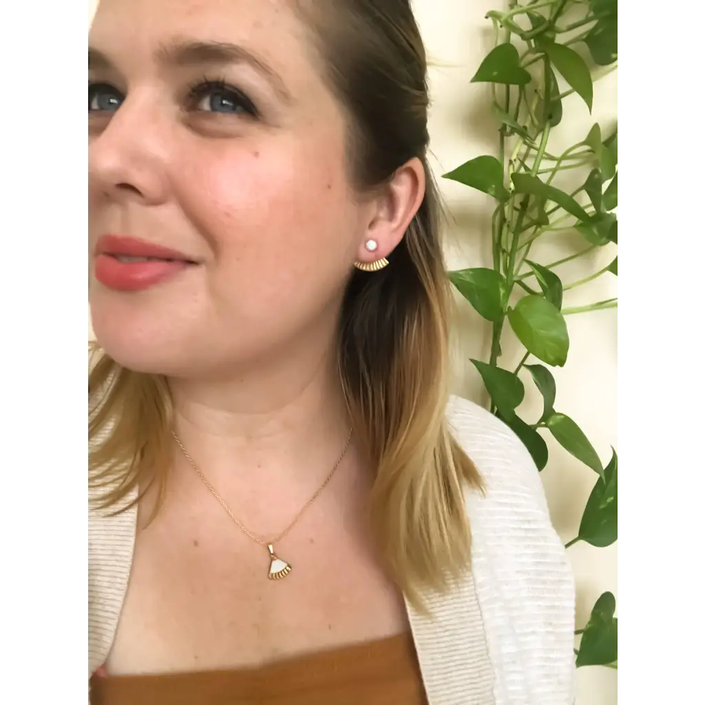 Michelle Starbuck gold heart necklace with diamond pendant