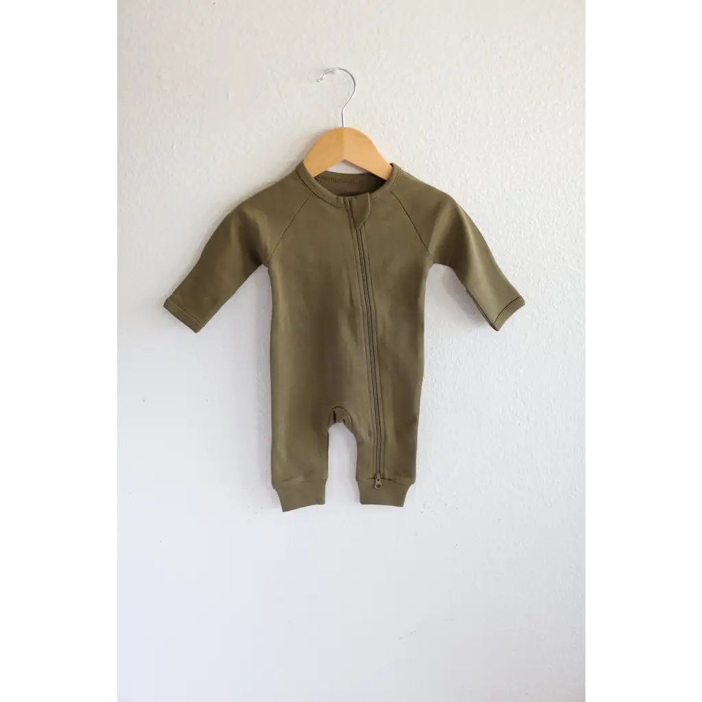 Organic Cotton Baby Zipper Sleeper in Olive - 370 Kids