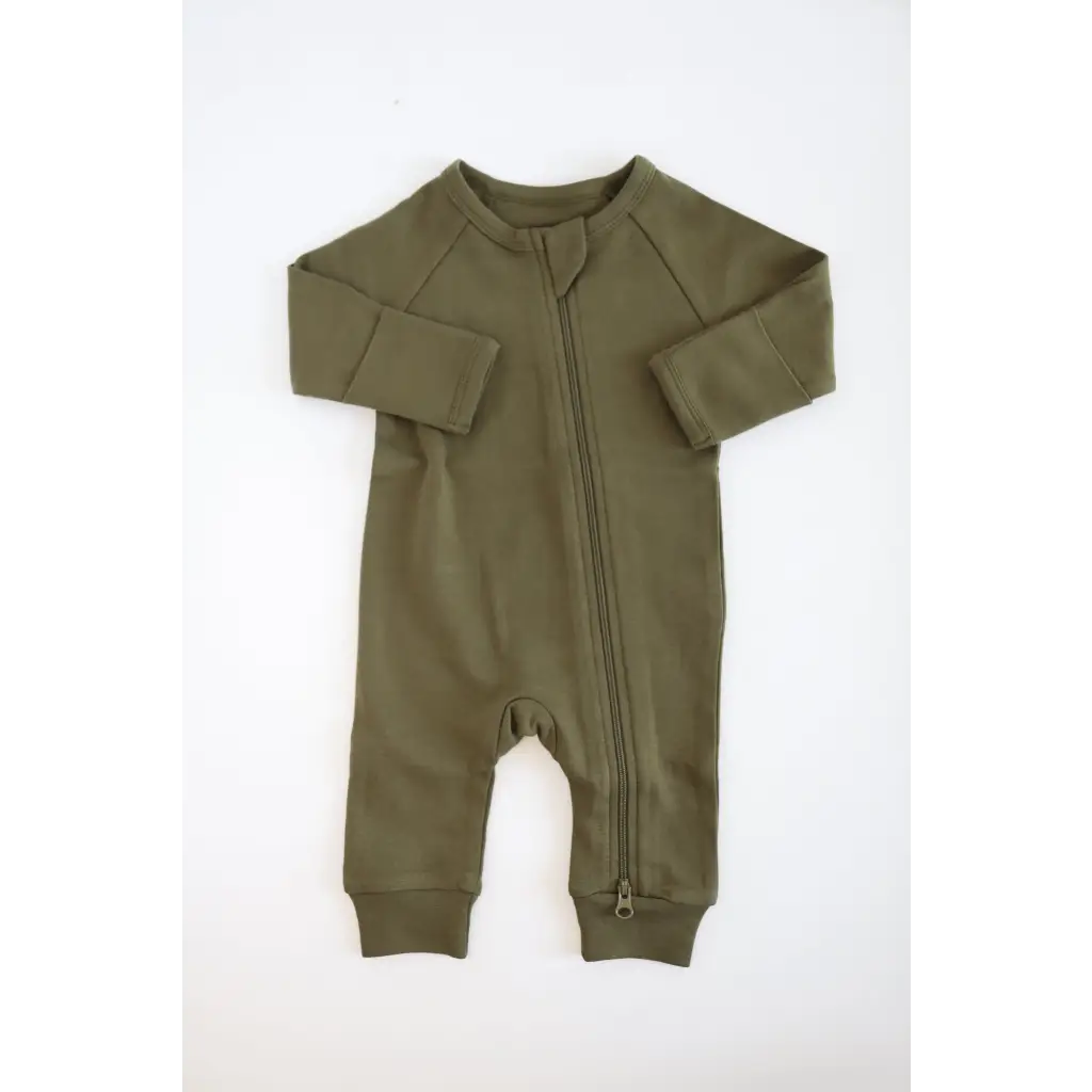 Olive green long-sleeved organic cotton baby zipper romper for comfy sleep