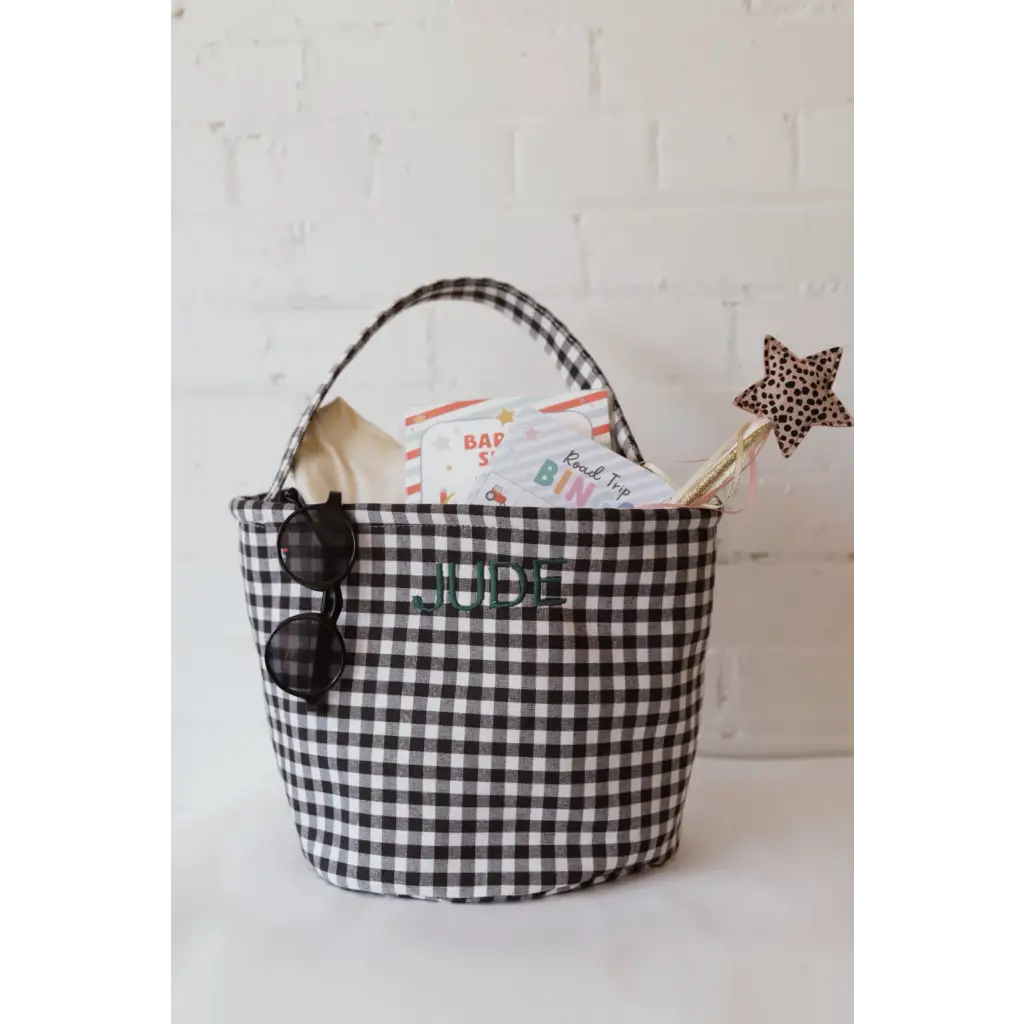 Black and white gingham tote bag with handle, perfect for stylish womens clothes or moms