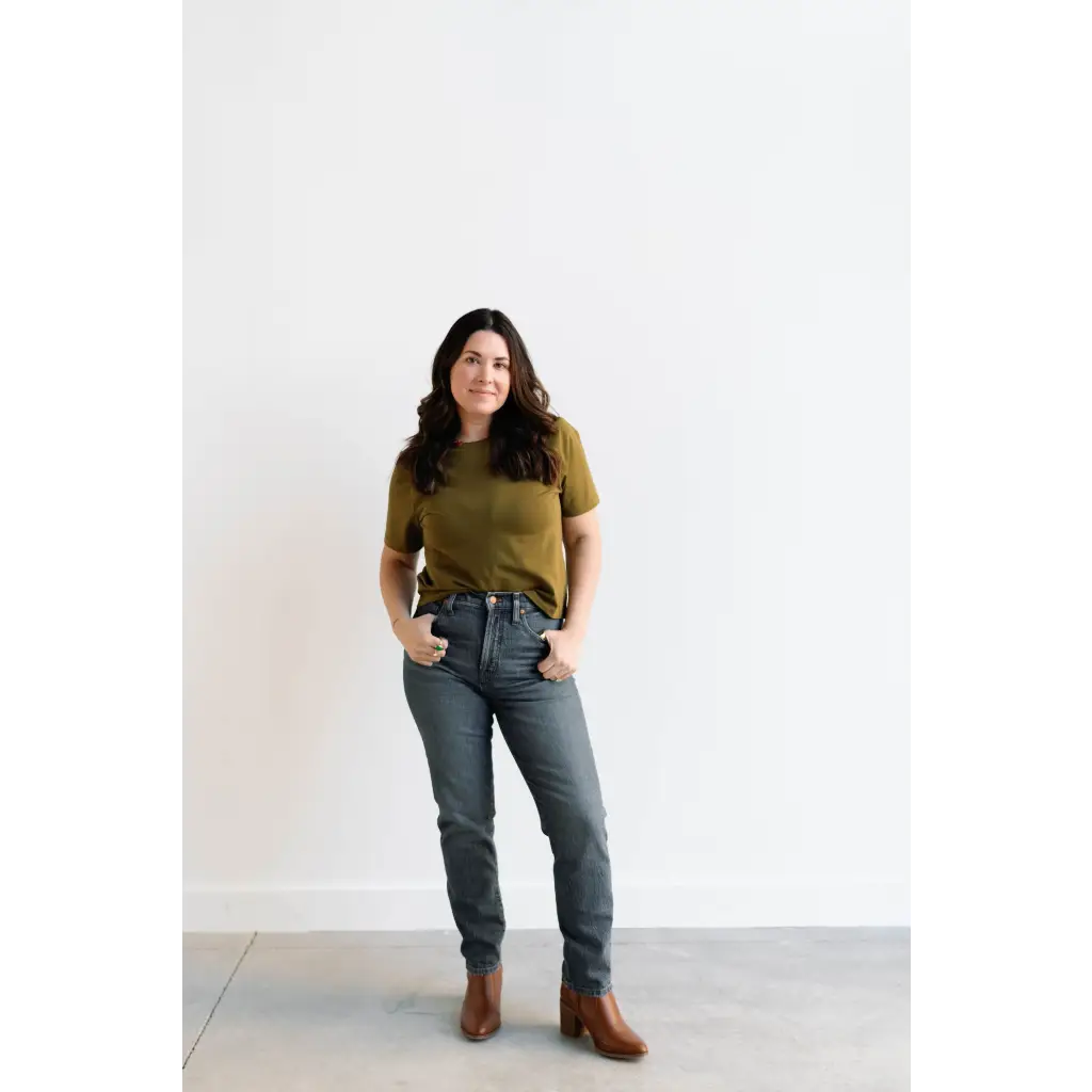 Casual look featuring a Stylish Mom Crop Boxy Tee with blue jeans and brown ankle boots