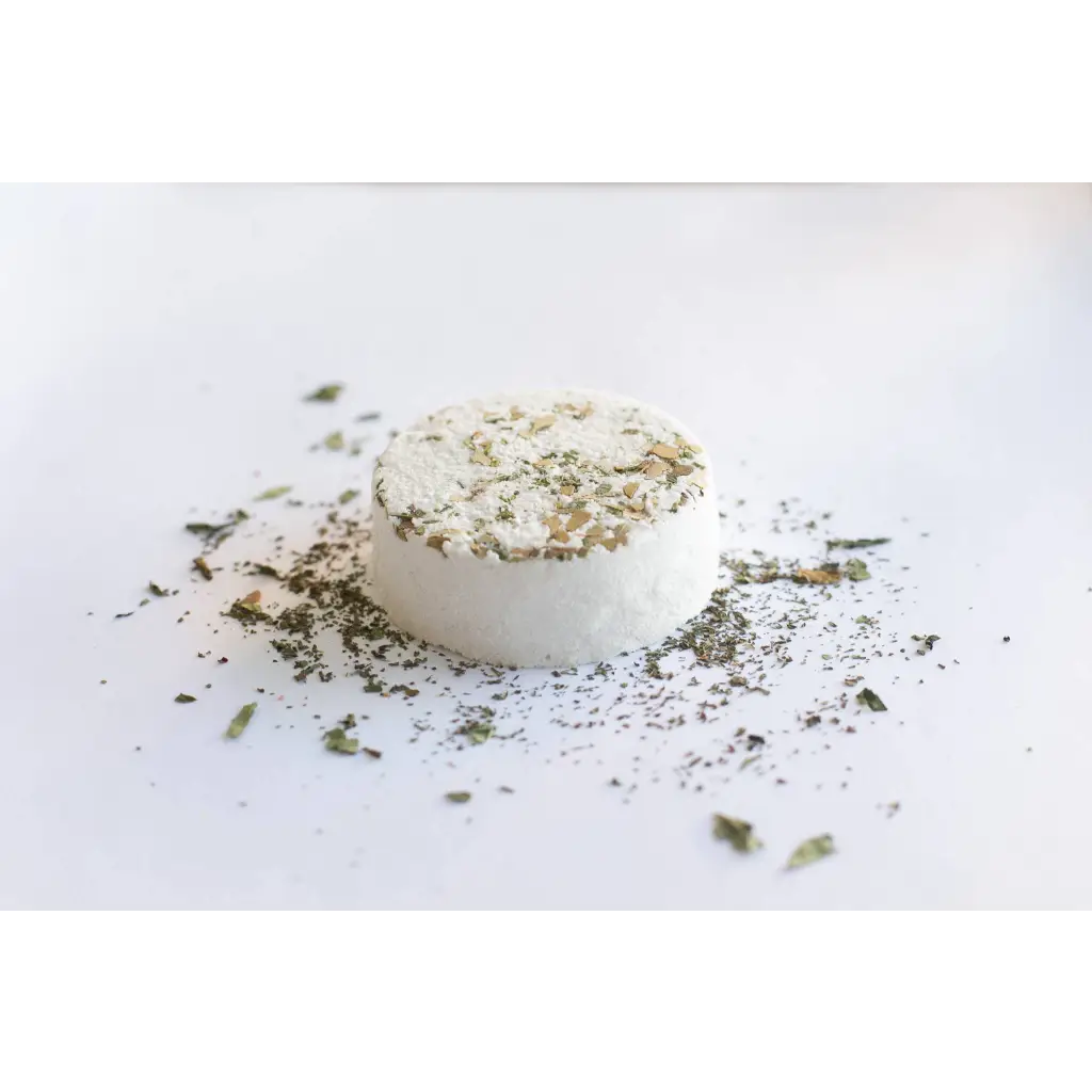 WildFlora Bath Soak with sodium bicarbonate, citric acid, witch hazel herbs